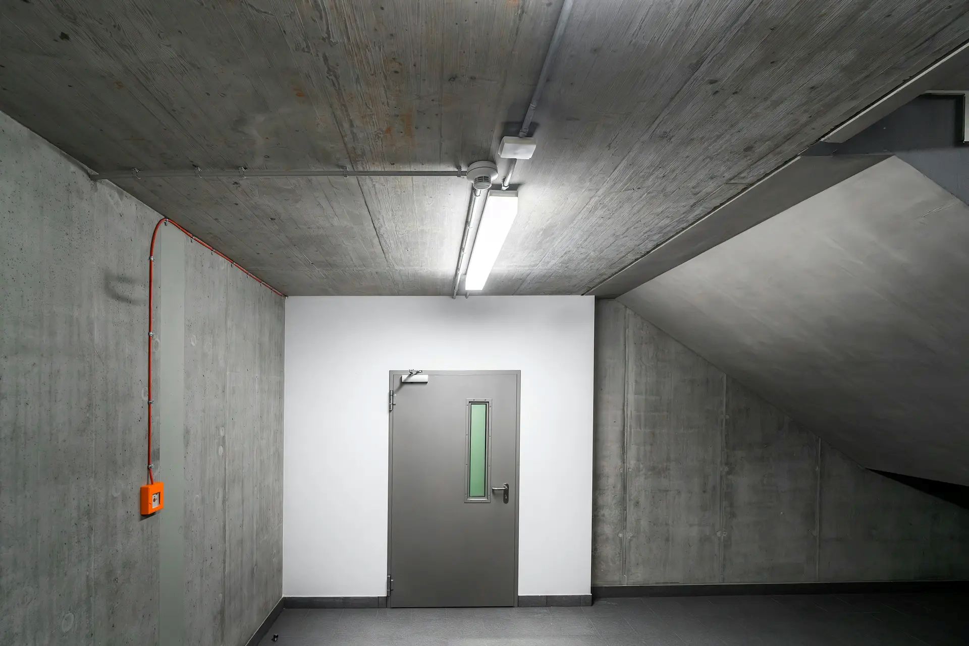 Manutenção Em Porta Corta Fogo??